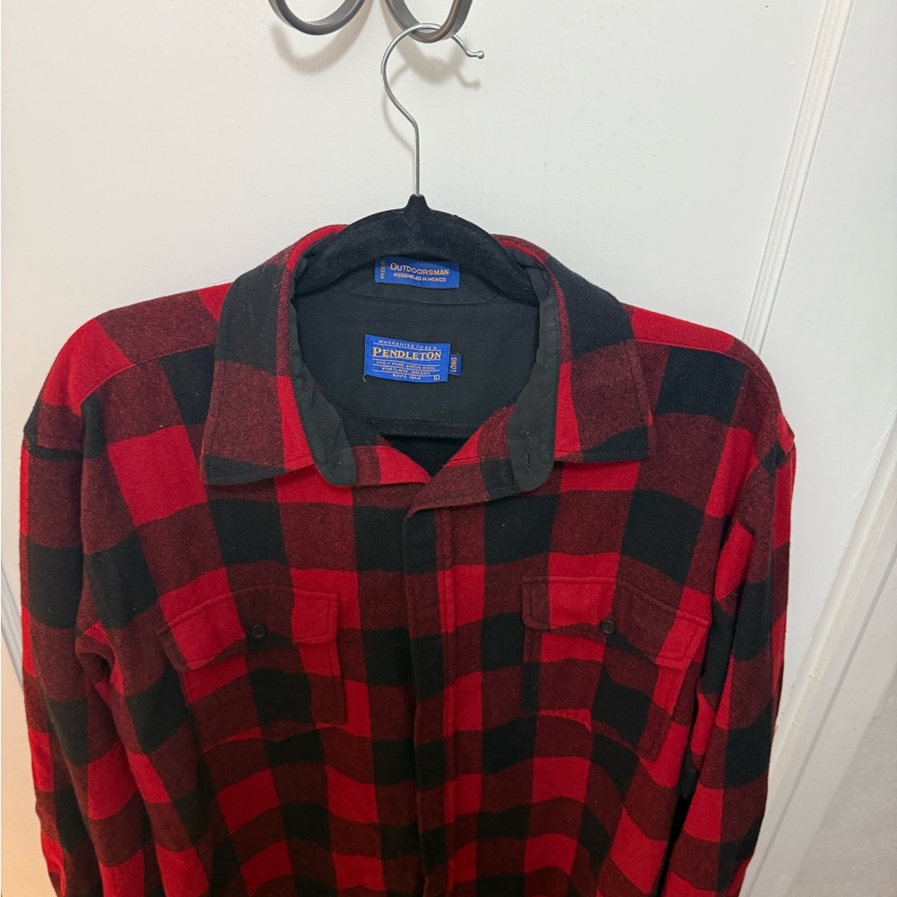 Pendleton Men’s Buffalo Check Shirt in Red and Black